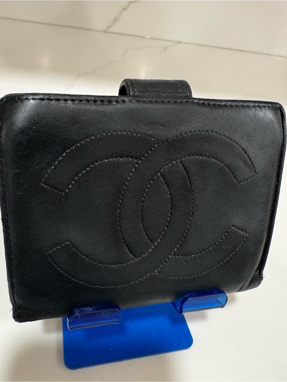 Vintage Chanel Timeless CC Black Lambskin Leather French Kiss Lock Bifold Wallet